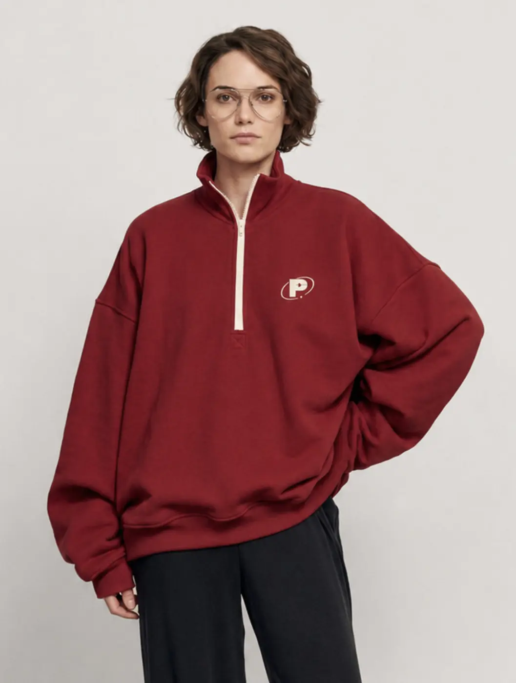 Худи half-zip с контрастной молнией и цветными шнурами